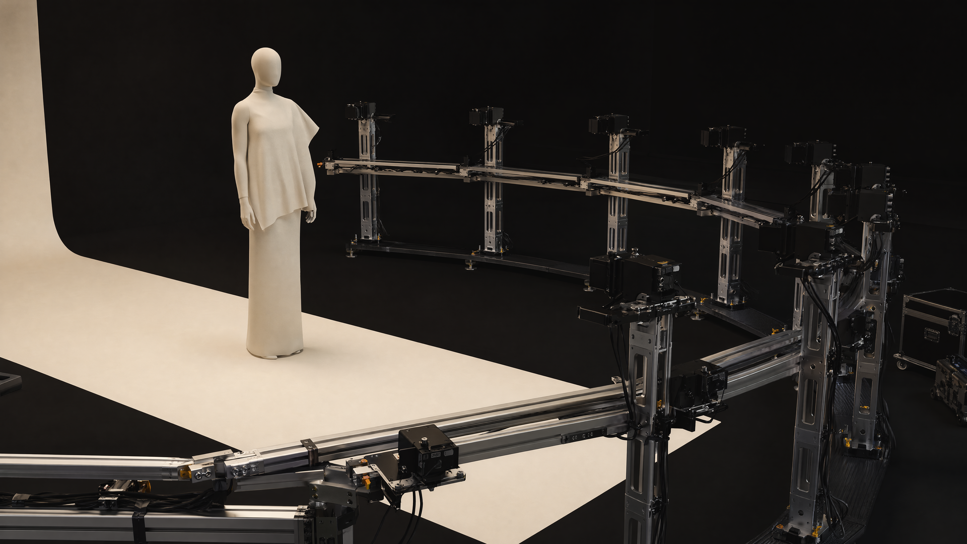 Representative fashion-freeze ARC around a featureless mannequin